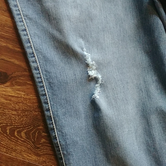 Lane Bryant Distressed Jeans - Picture 6 of 14